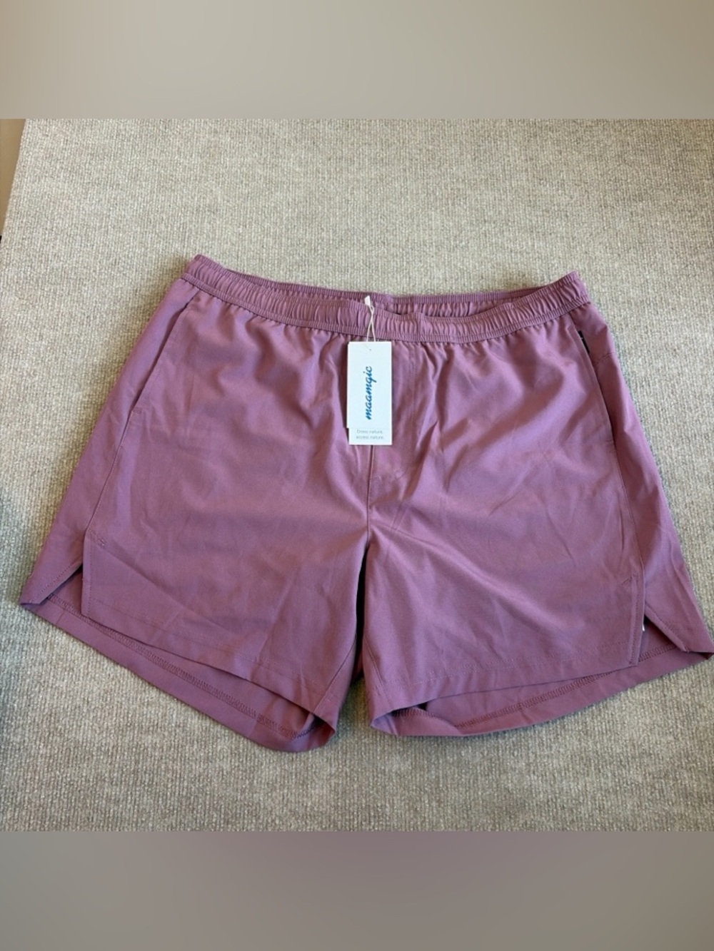 maamgic Men's Sz XL Athletic Running Shorts In Pink Color NWT